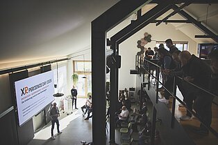 LED Wand im Townhall Setup am zgoll: Blecherhof
