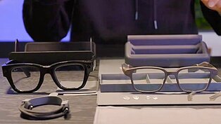 RayBan Meta Display und Even Realities Brille nebeneinander im Vergleich